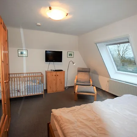 Witt Hues * Ховахт